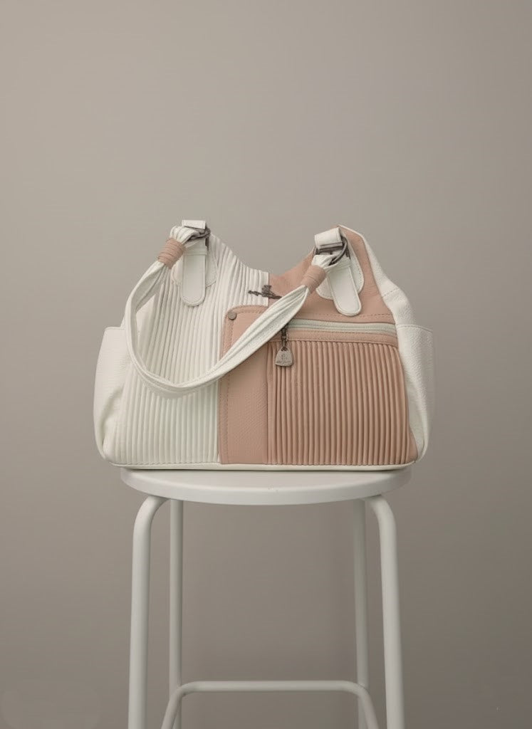 Elegant Two-Tone Pleated Handbag - Chic Shoulder Bag Black & White